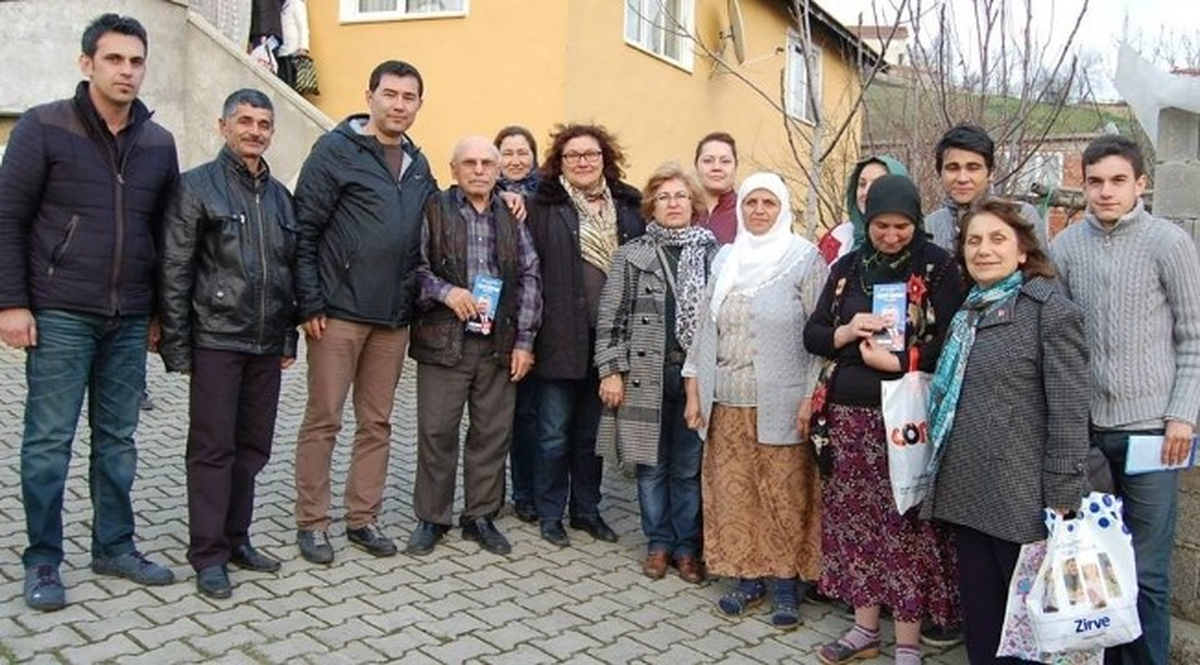 Çaycuma\'da CHP\'li Kadınlardan Seçim Turu