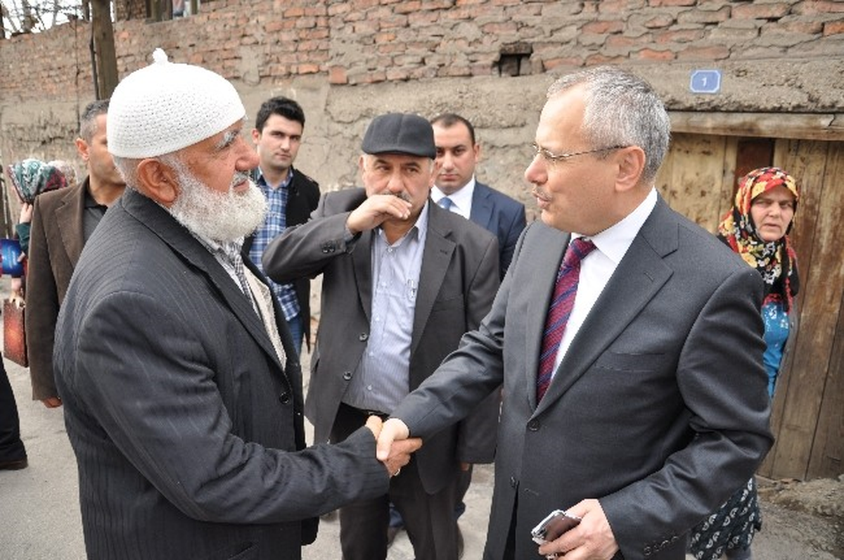 Ceylan, Mahalle Turunda