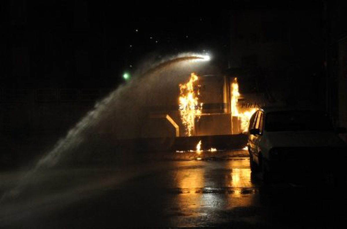 Cizre\'de İzinsiz Gösteri