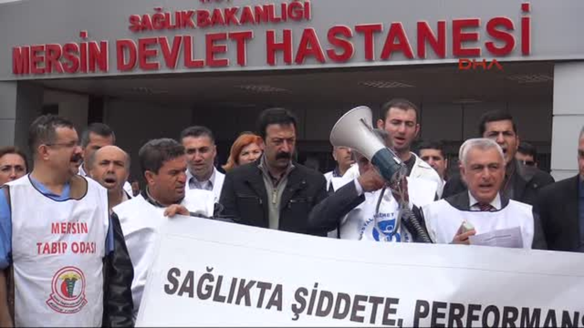 Mersin\'de Doktorlar 14 Mart\'ta İş Bırakıyor