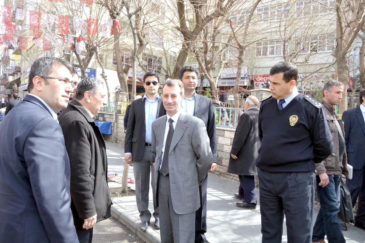 Emniyet Müdürü Meydanı Denetledi