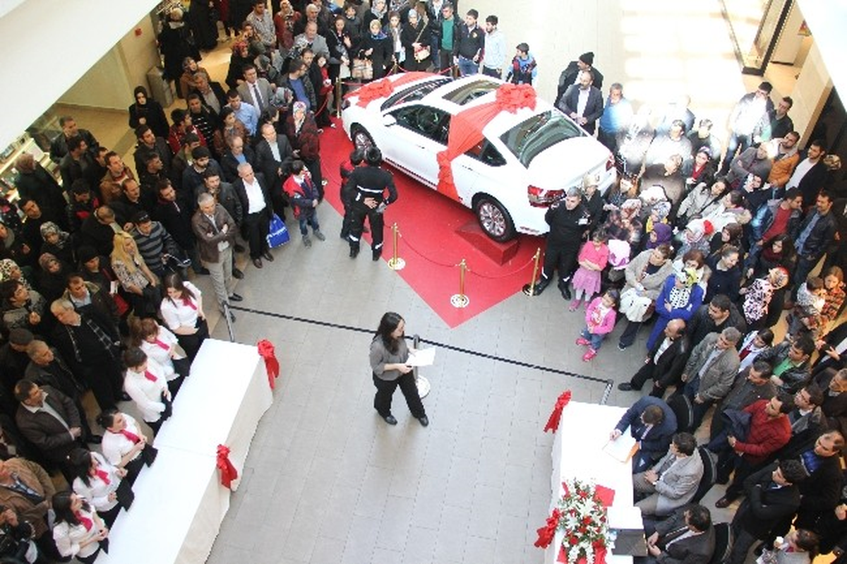 Erzurum Alışveriş Merkezi Araba Kampanyası Talihlisi Belirlendi