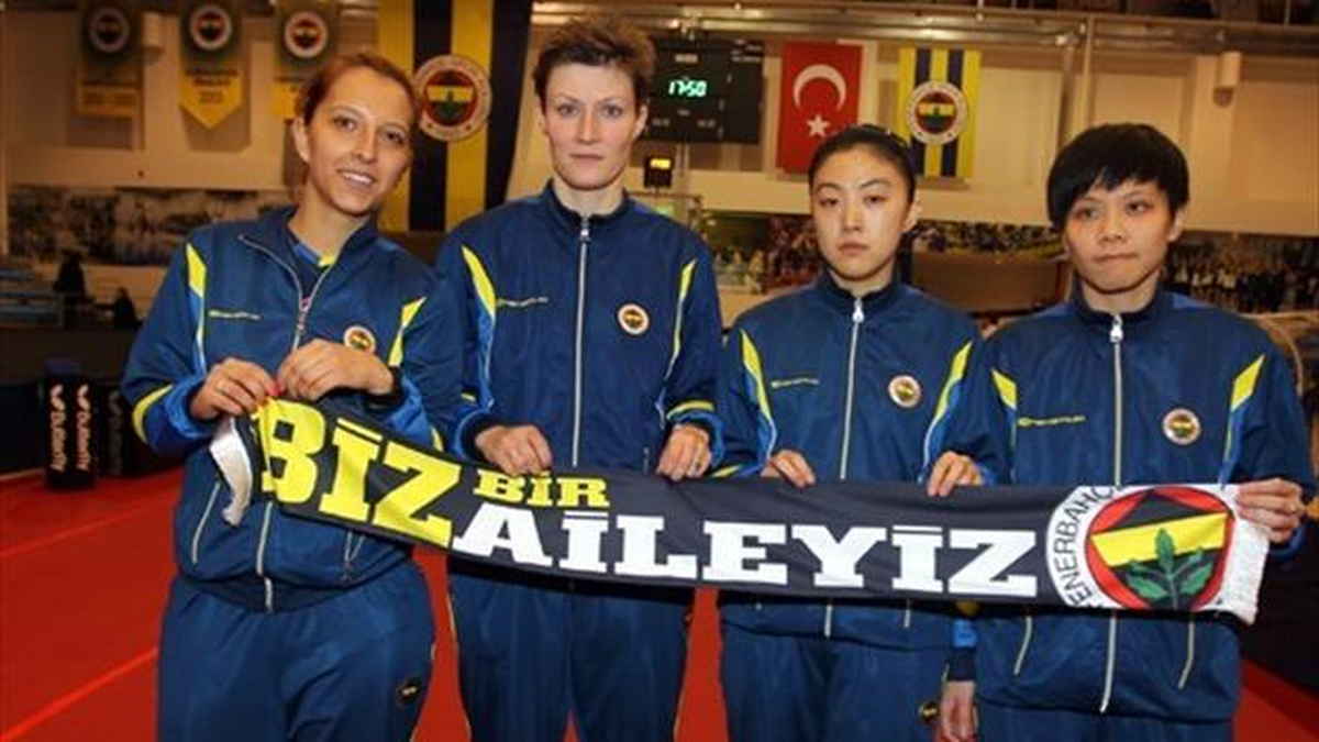 Fenerbahçe Kadın Masa Tenisi Takımı, Almanya\'ya Gitti