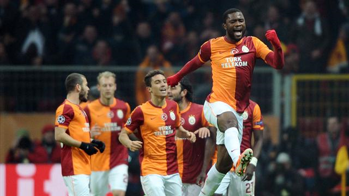 Galatasaray\'dan Ezeli Rakiplerine Büyük Fark!