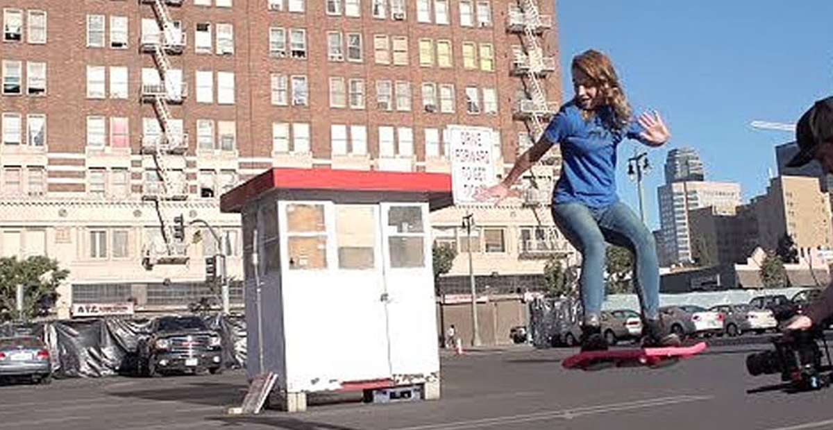 Geleceğe Dönüş'teki Uçan Kaykaylar Gerçek mi Oldu?