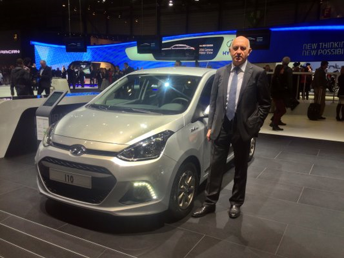 Hyundaı, Yeni Genesıs ve Intrado Concept\'i Cenevre\'de Görücüye Çıkardı