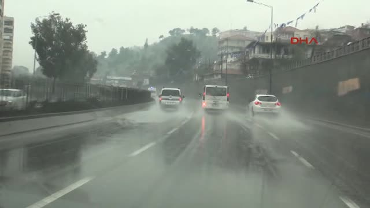 İzmir Yağmura Kavuştu