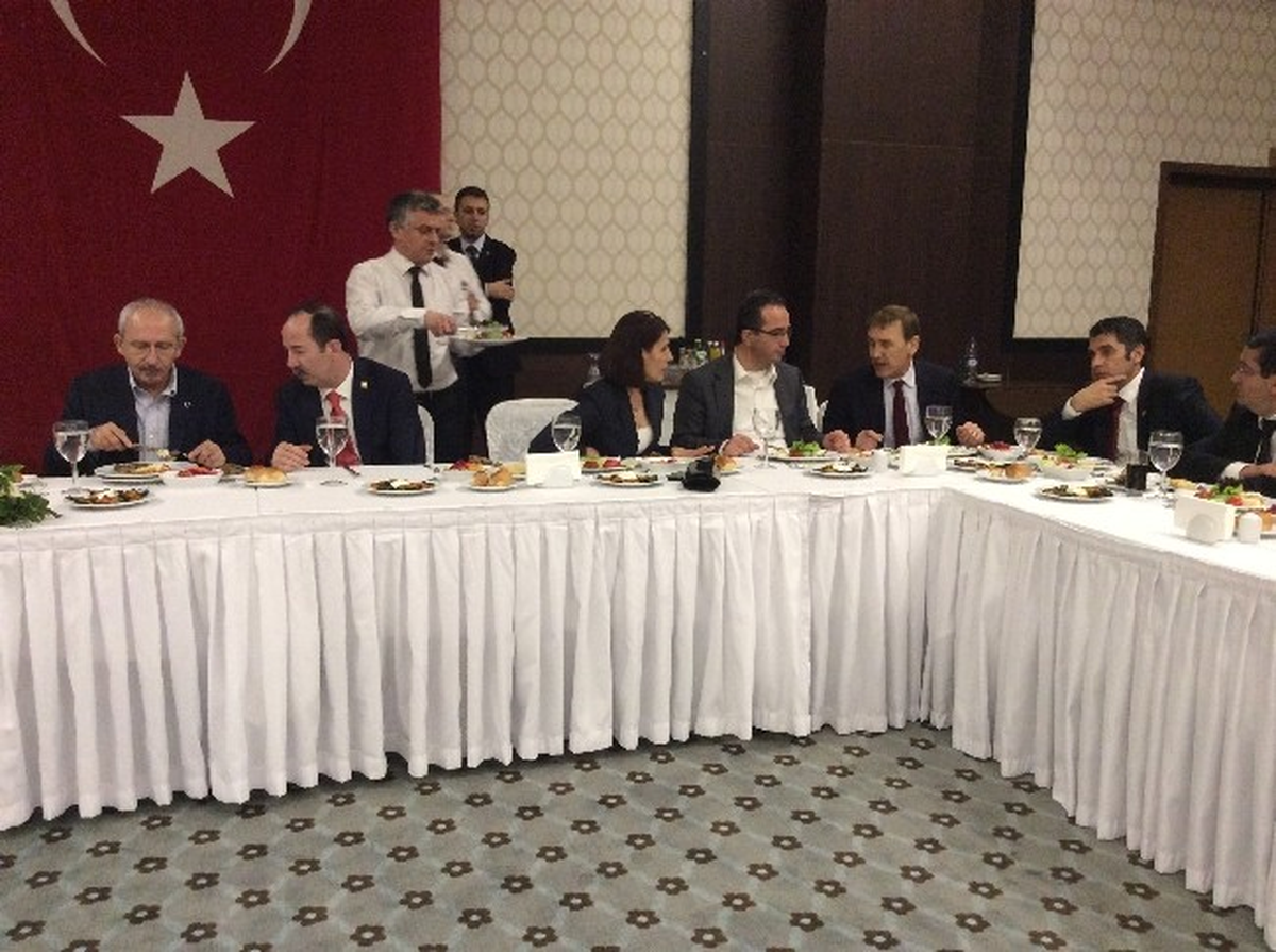 Kılıçdaroğlu Belediye Başkan Adayları ile Buluştu