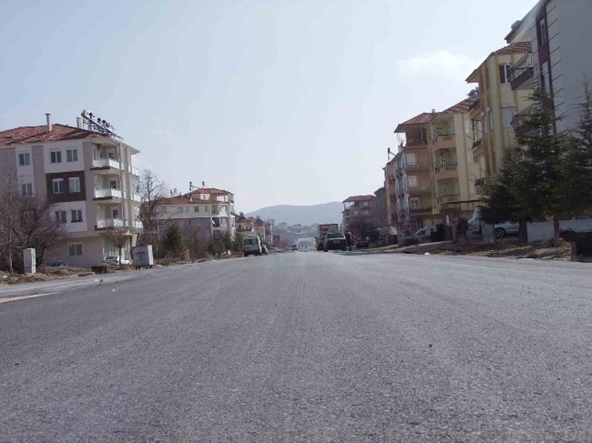 Korkuteli\'nde Asfalt Çalışmaları Devam Ediyor