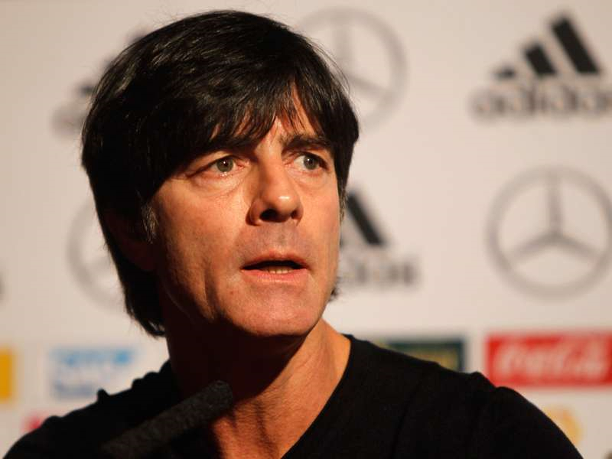 Löw, Mesut Özil\'i mi Hedef Alıyor?