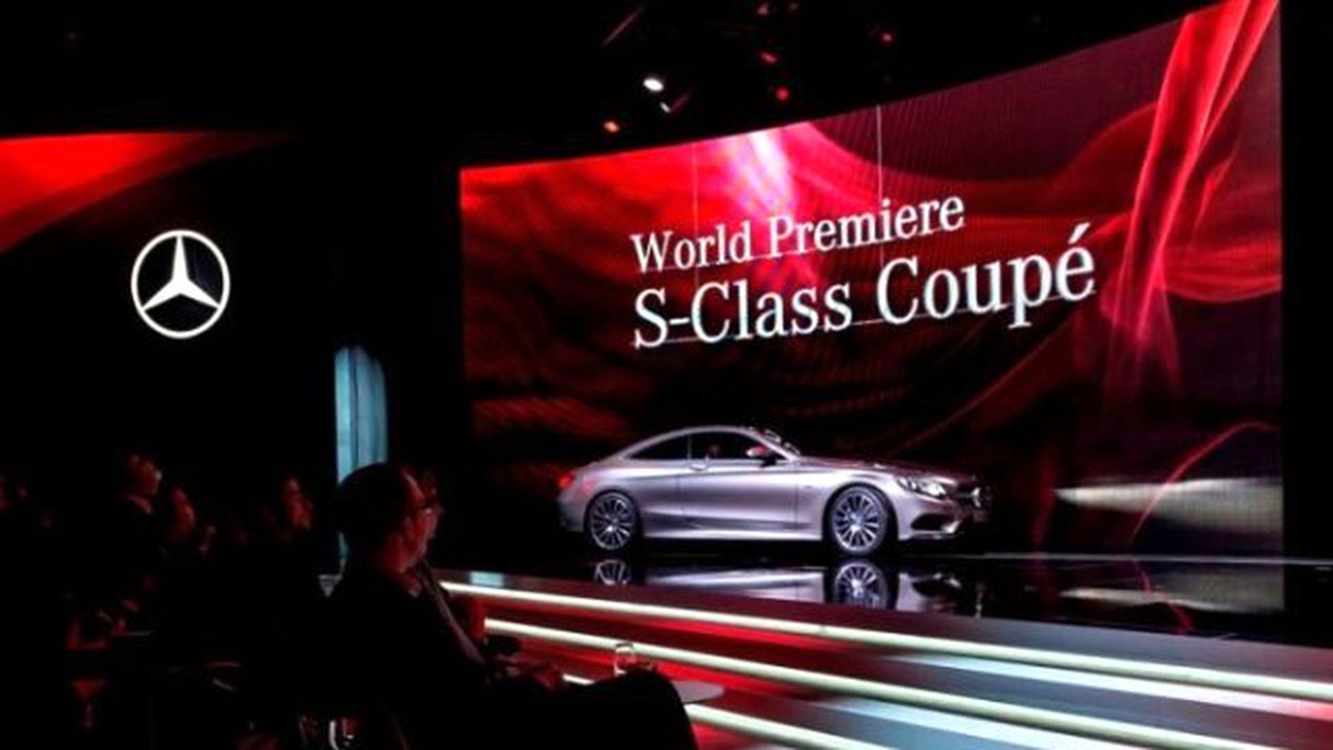 Mercedes-Benz Cenevre Otomobil Fuarı\'nda