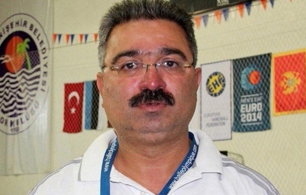 Mersin Hentbolde Yarı Final Sevinci