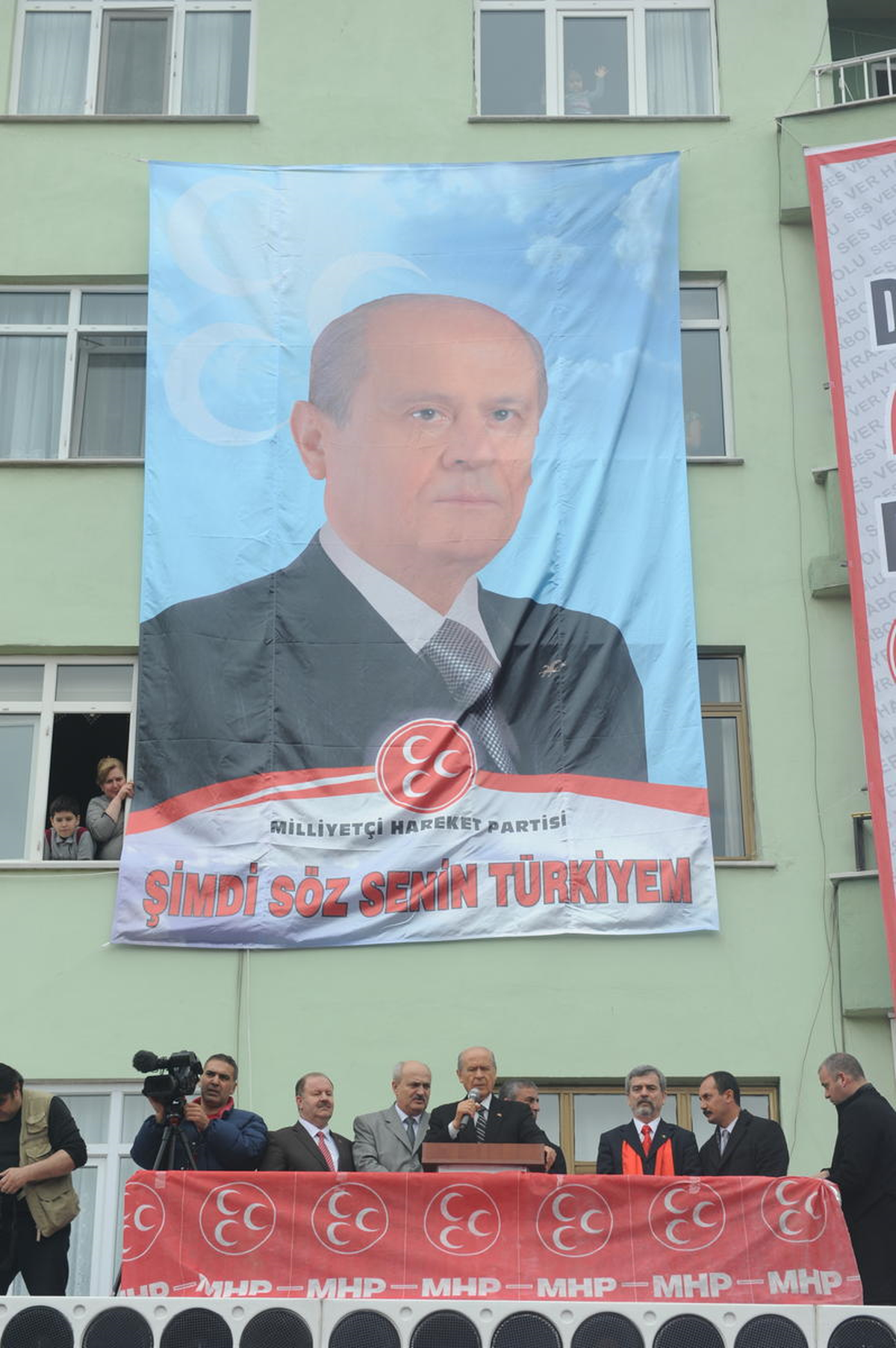 Bahçeli: Ne Mutlu Türküm Diye Yazmazsam Namerdim