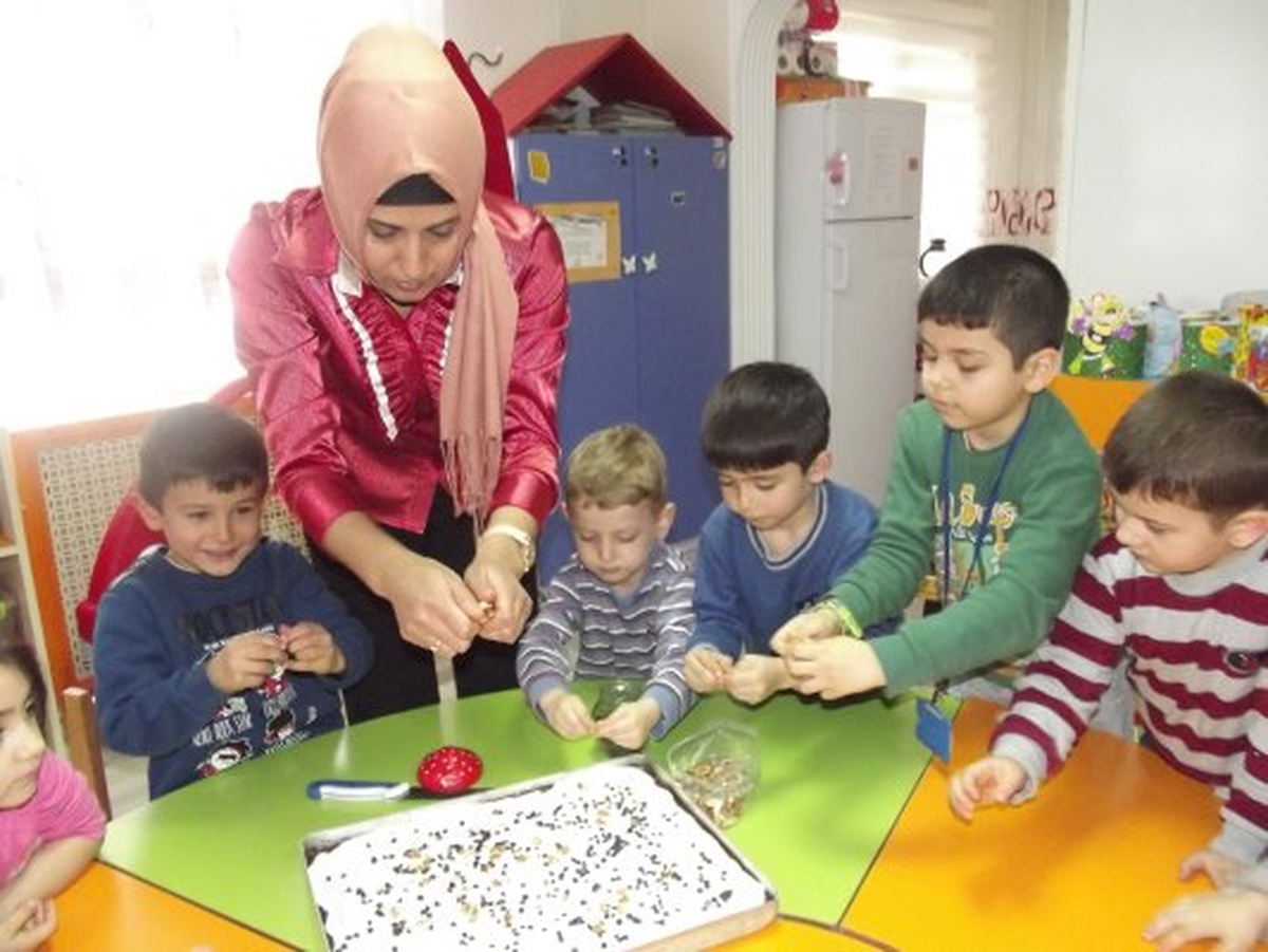 Minik Ellerden Muhallebi Sarması