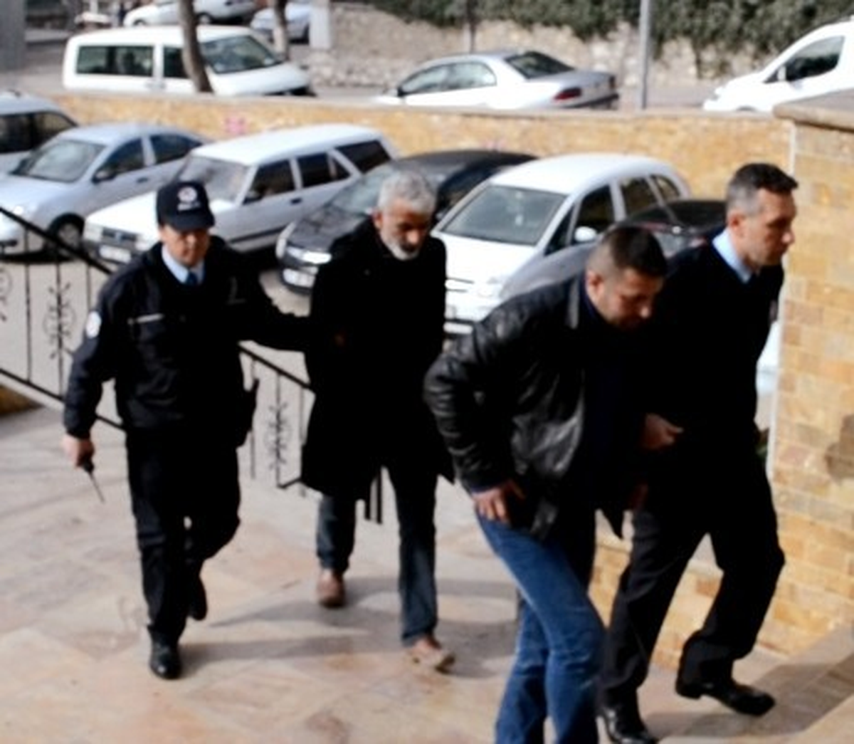 Oto Hırsızları Yakalandı