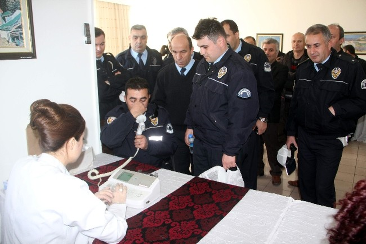 Polisler Solunum Testinden Geçti