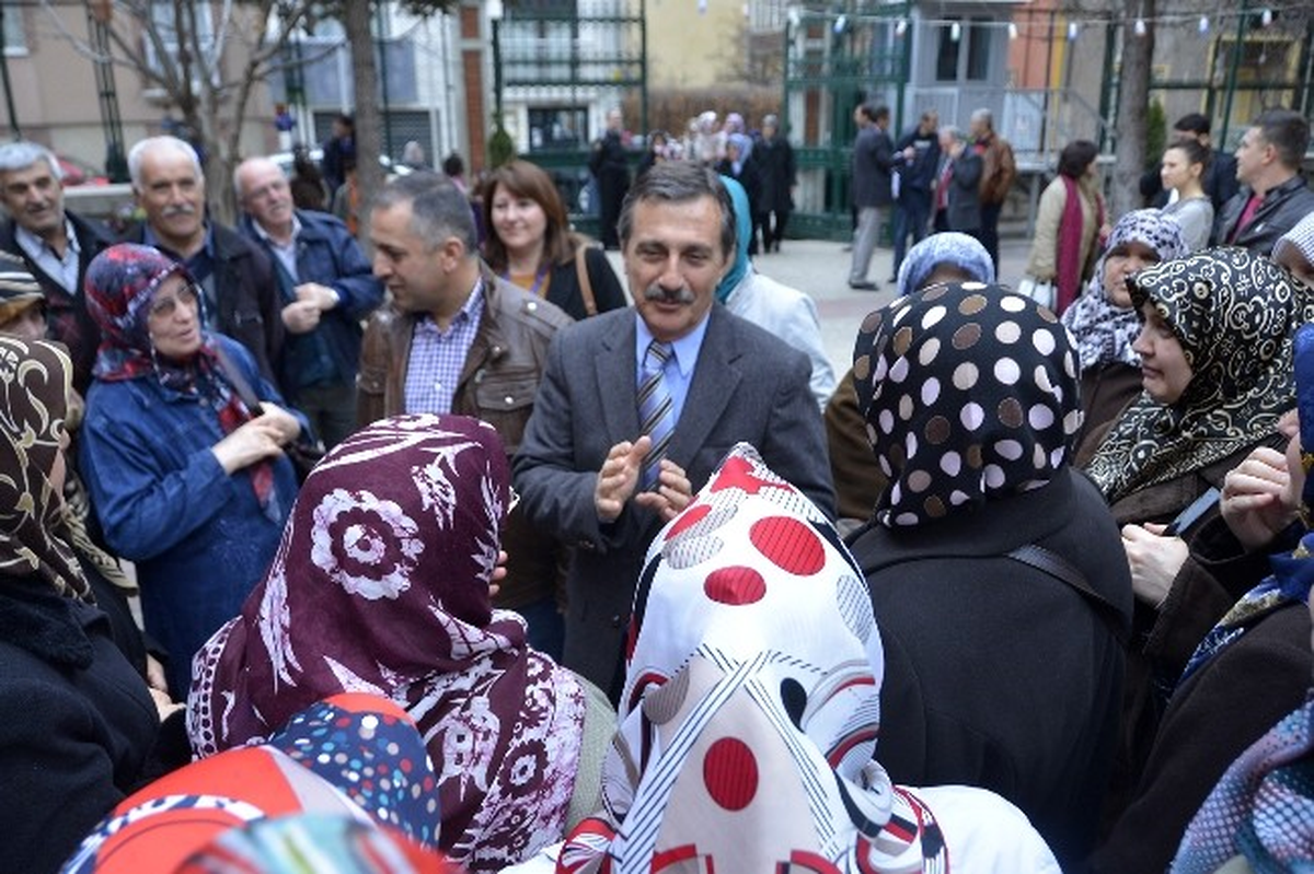 Tepebaşı\'nda Hizmet Turuna Kadınların Büyük İlgisi