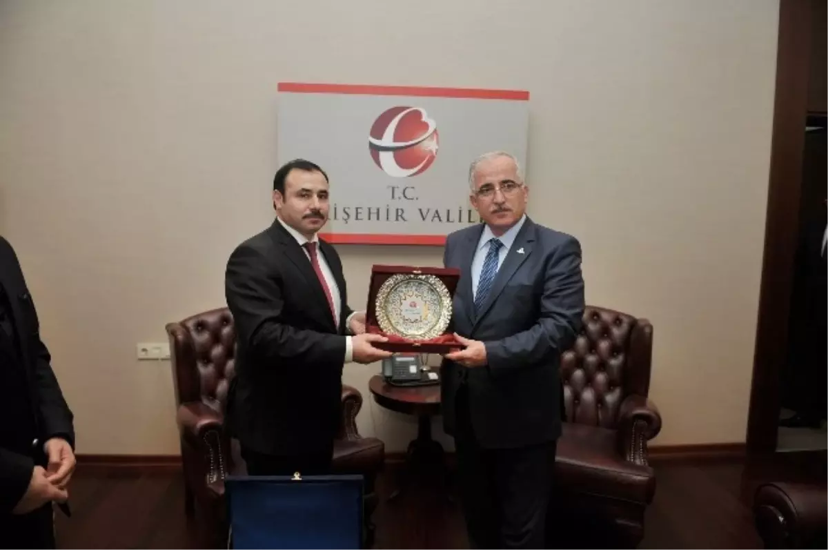 Türk Dünyası Belediyeler Birliği\'nden Vali Tuna\'ya Ziyaret
