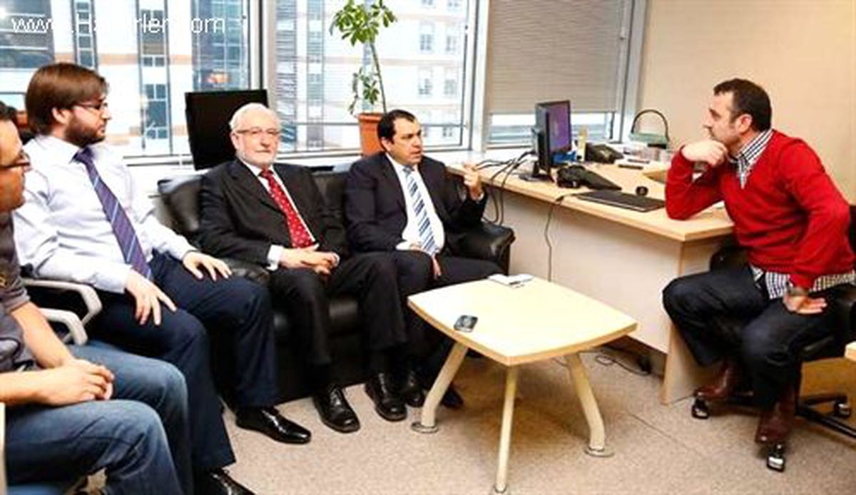 "İnternet Üzerinden Ülke Yönetiyorlar"