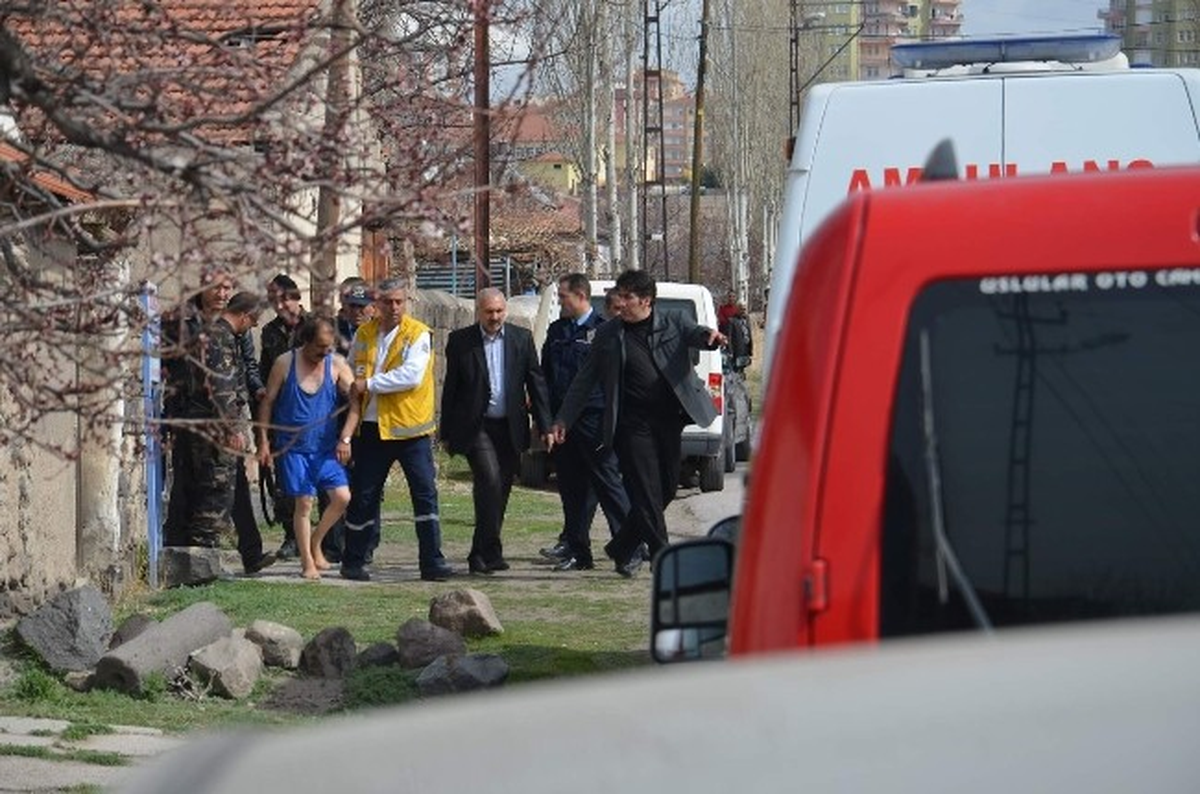 Üvey Oğlunun Rehin Aldığı Babayı Özel Harekatçılar Kurtardı