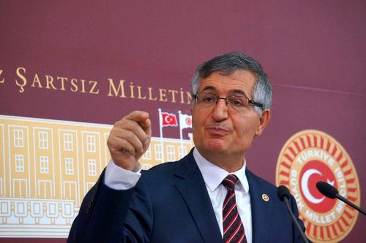 Fezleke Hikayeleri Yılan Hikayesine Dönüştü