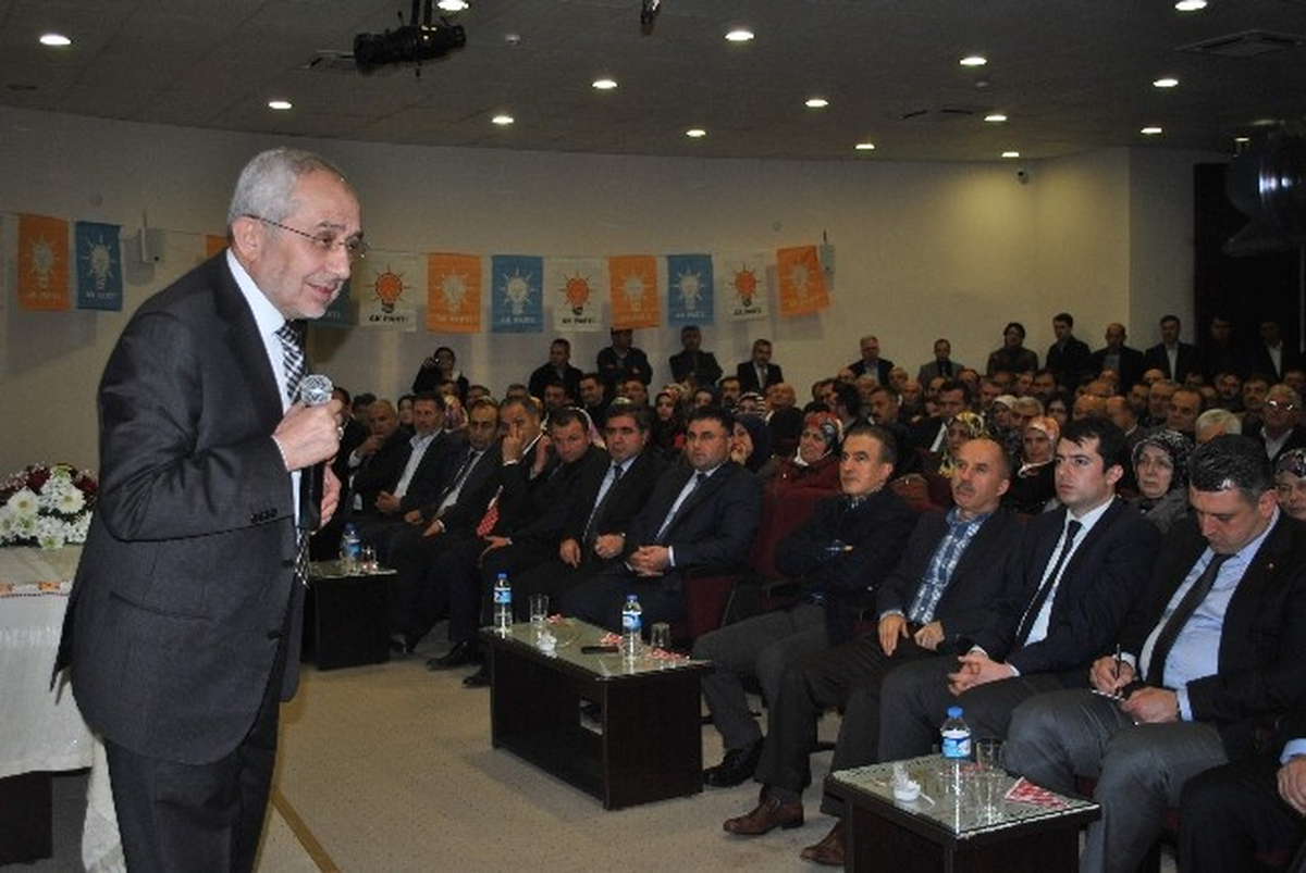 AK Partili Erdem: Gençlere Maaş Verir Gibi Burs Veriyoruz