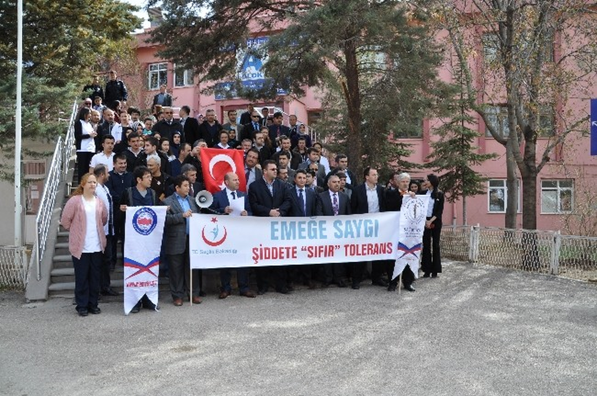 Aksaray\'da Doktora Yönelik Saldırı Kınandı