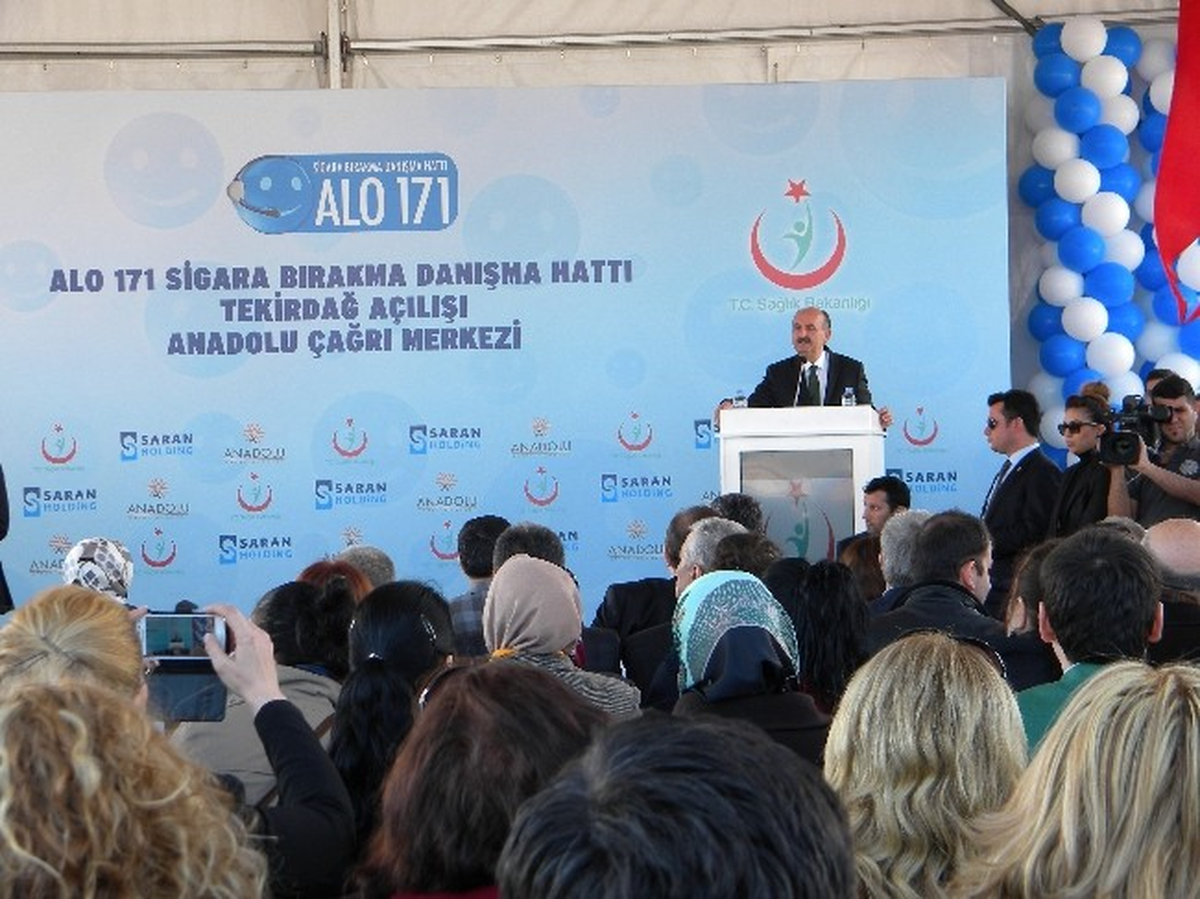 Bakan Müezzinoğlu, Alo 171 Hattında Sigarayı Bıraktırdı
