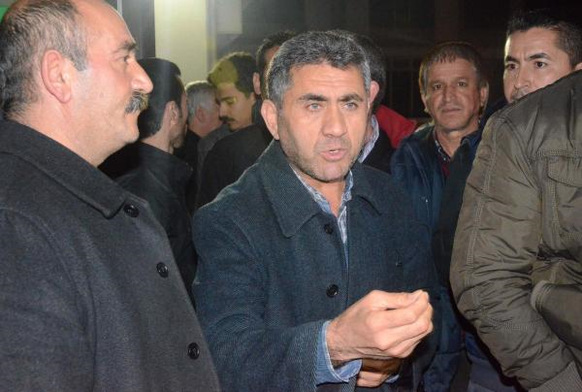 Minibüsçüler Belediyede 6 Saatlik Oturma Eylemi Yaptı