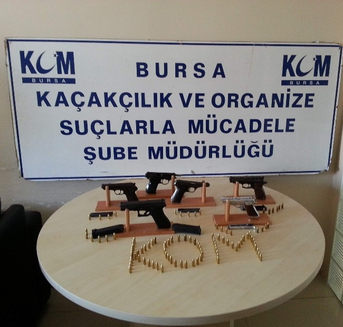 Bursa\'da Ruhsatsız Silah Operasyonu: 5 Gözaltı