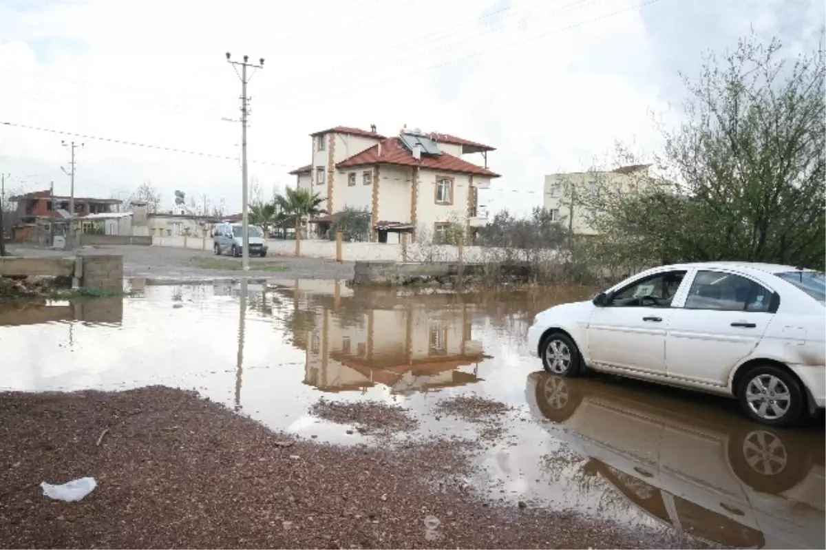 Çığlık ve Orta Mahalle Sular Altında