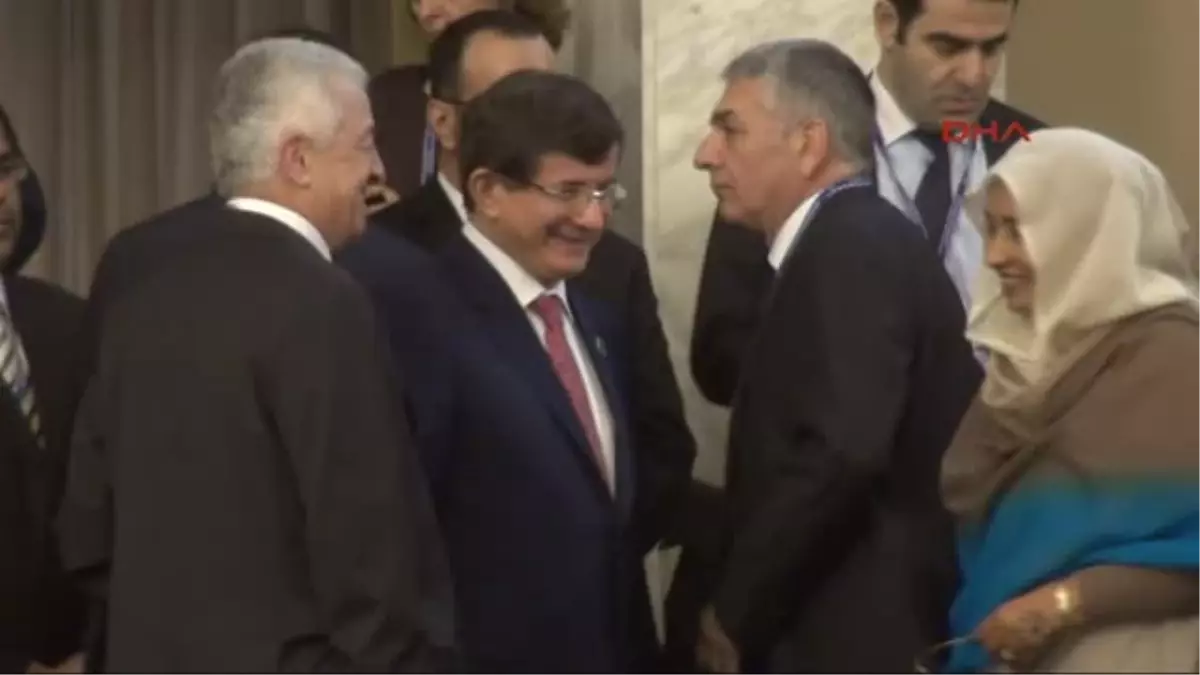 Davutoğlu Roma\'da Uluslararası Libya Konferansı\'na Katıldı