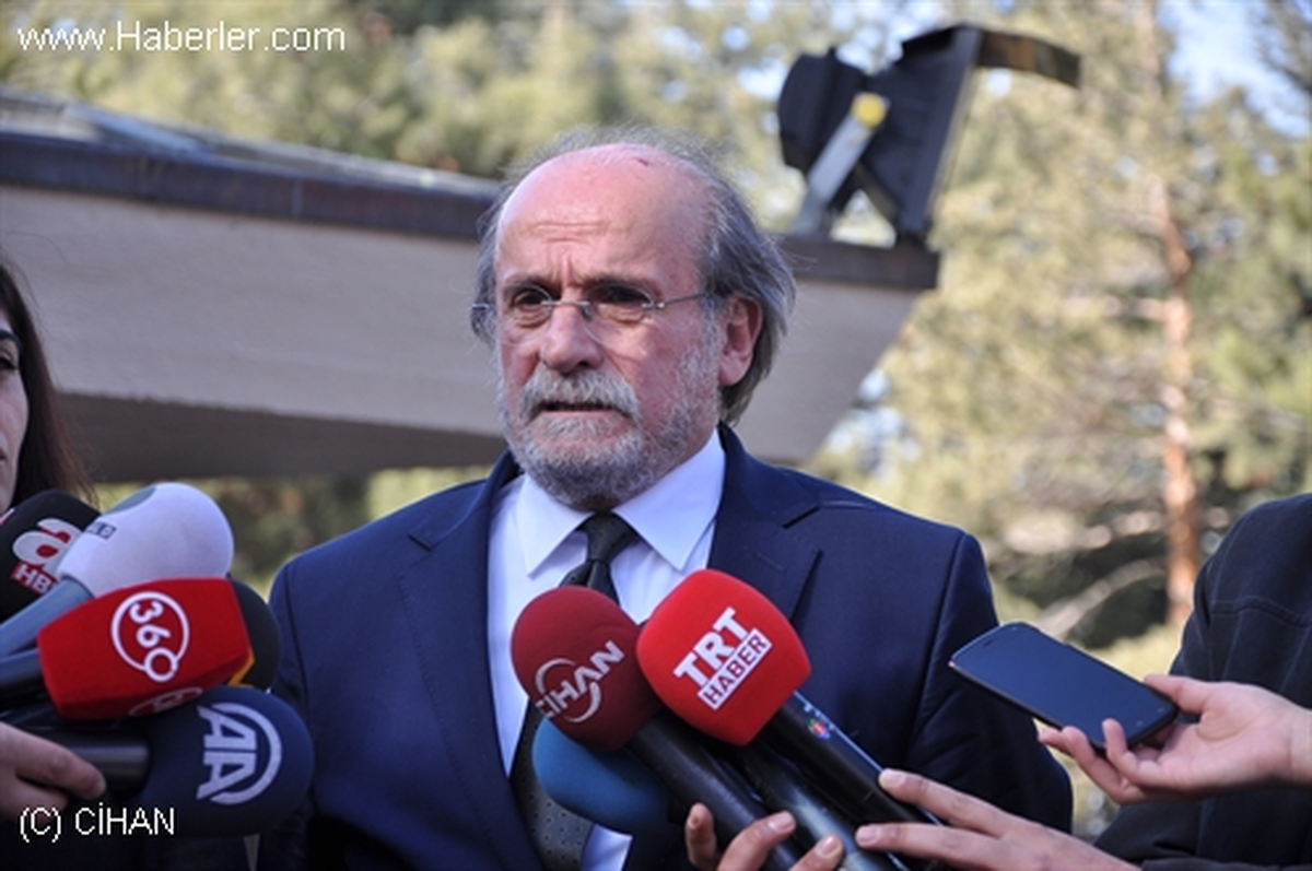 Ertuğrul Kürkçü: Herkes Ayağını Denk Alsın