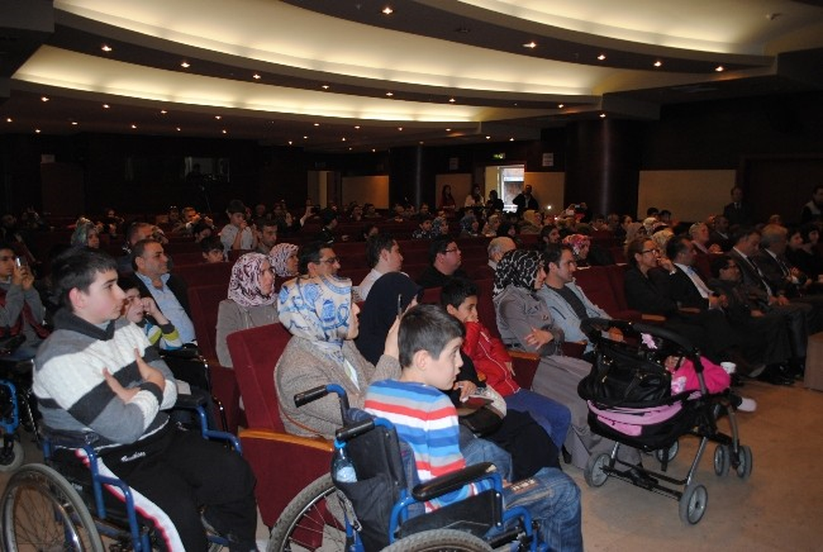 Fatihli Engellilere Onlıne Eğitim Desteği Yüz Güldürdü
