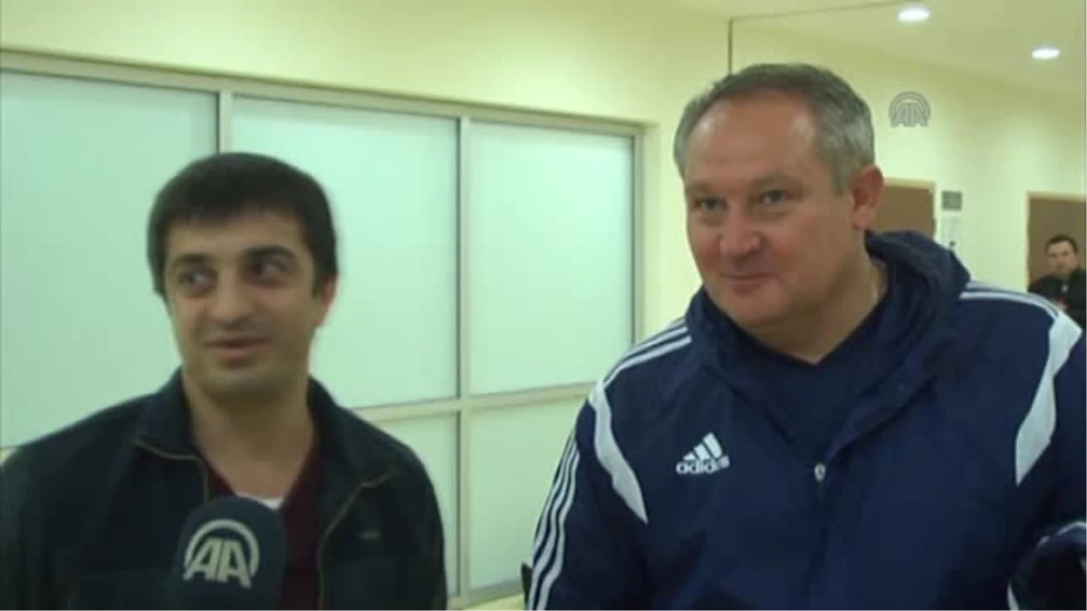 Futbol: Kazakistan Milli Takım Teknik Direktörü Krasnozhan -