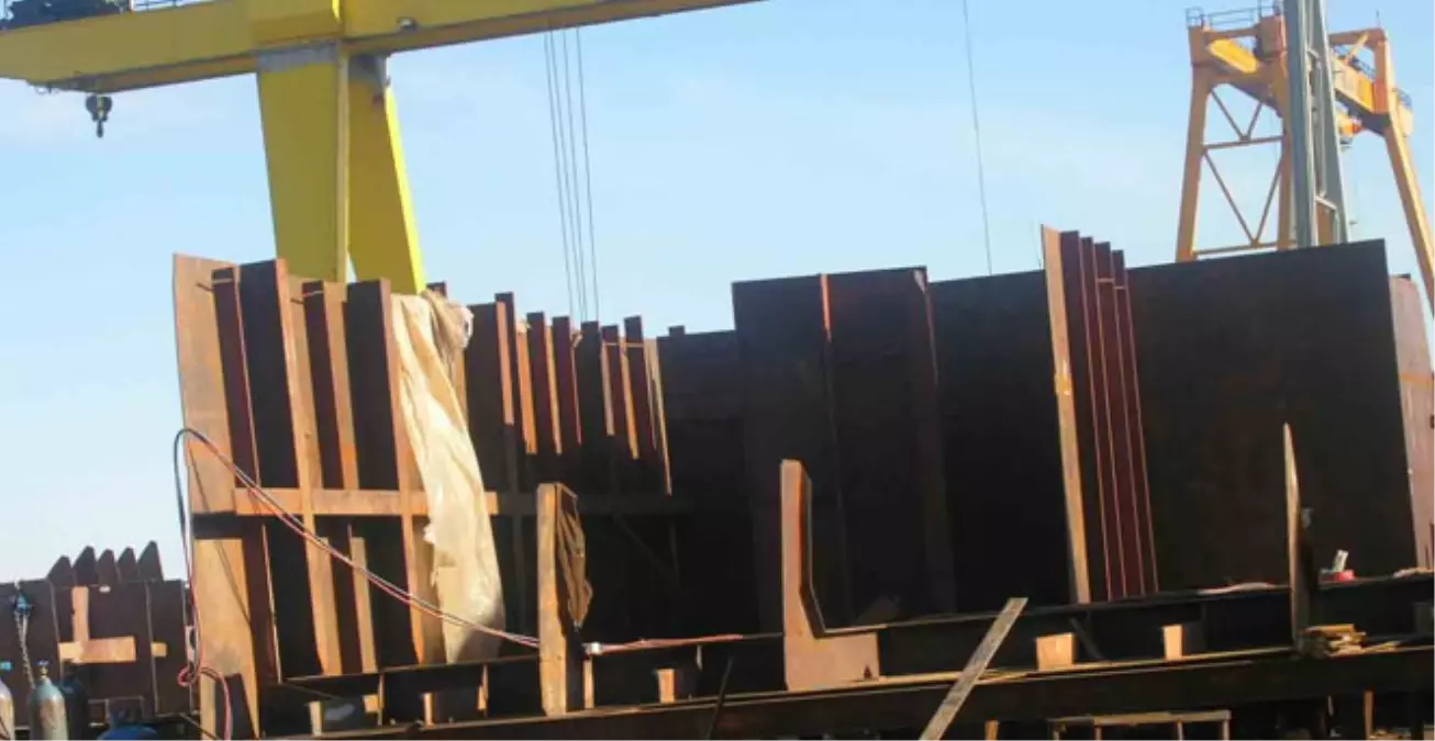 İflas Eden Gündoğdu Tersanesi Sökülüyor