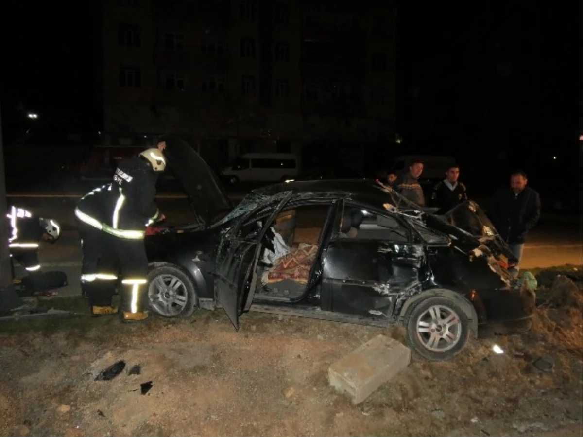 Malatya\'da Feci Trafik Kazası: 1 Ölü, 1 Yaralı