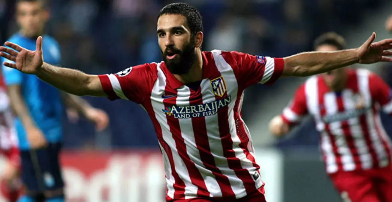 Manchester United, Arda Turan\'a Talip