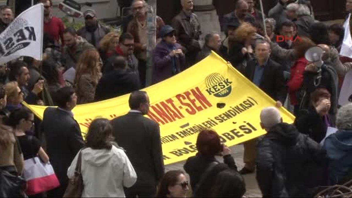 Sanatçılardan Müzikli Protesto