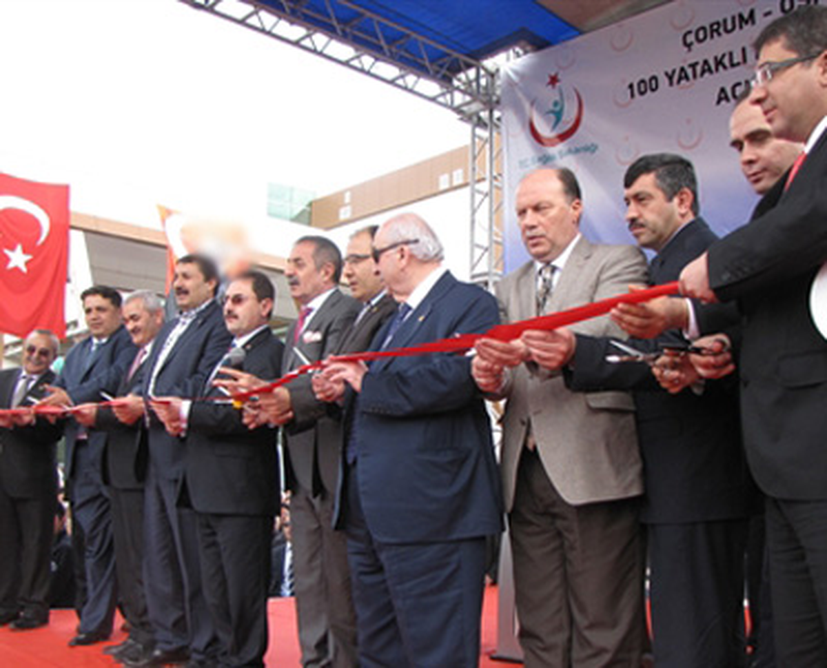 100 Yataklı Devlet Hastanesi Hizmete Girdi