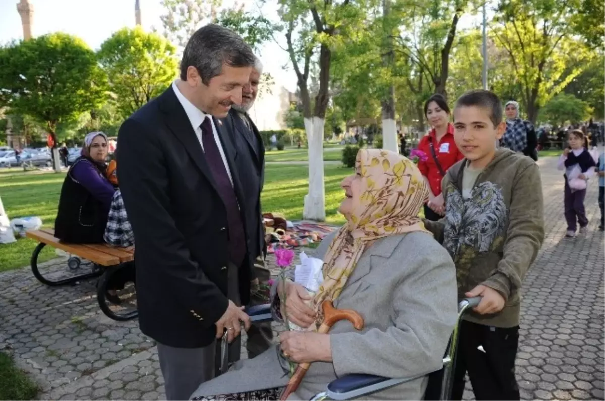 8 Mart Dünya Kadınlar Gününüz Kutlu Olsun\'