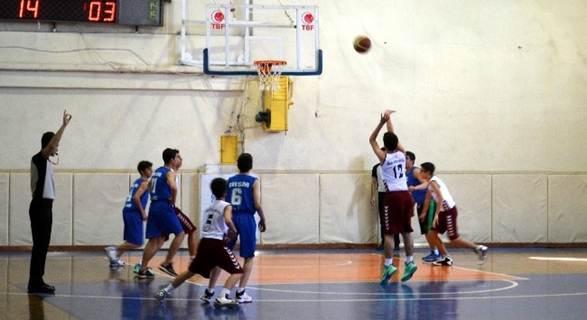 Adıyaman\'da Basketbol Bölge Grup Müsabakaları Başladı
