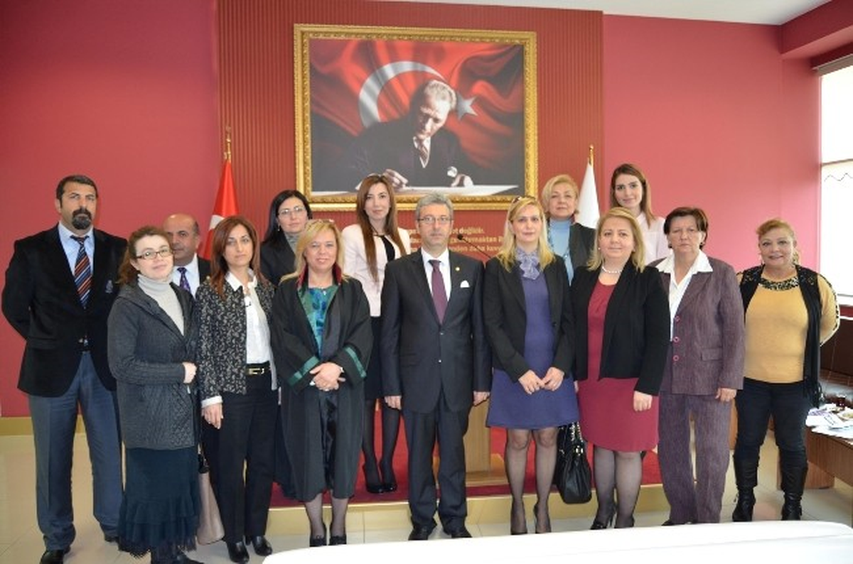 Antmen: "8 Mart Türkiye İçin Kutlama Değil, Ağlama Günüdür"