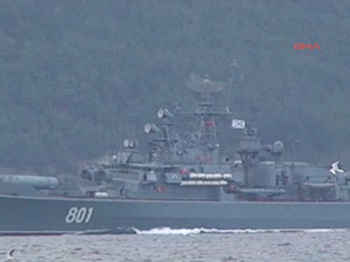 Amerikan Savaş Gemisi Çanakkale Boğazında