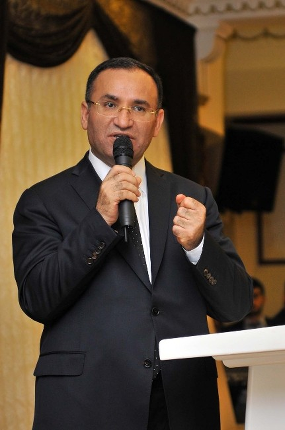 Bakan Bozdağ: "Anket Sonuçlarına Göre Mamak\'ta Sorun Yok"