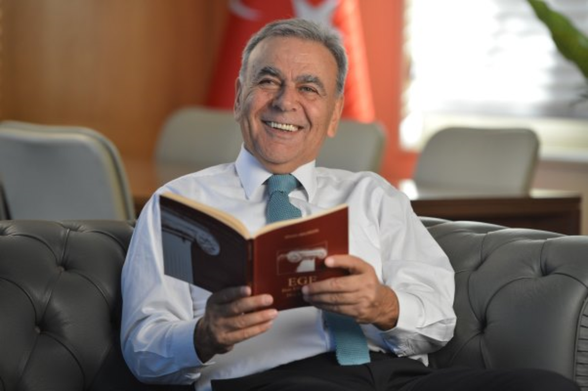 Başkan Kocaoğlu 8 Mart\'ta "İzmir Manifestosu"nu Açıklayacak