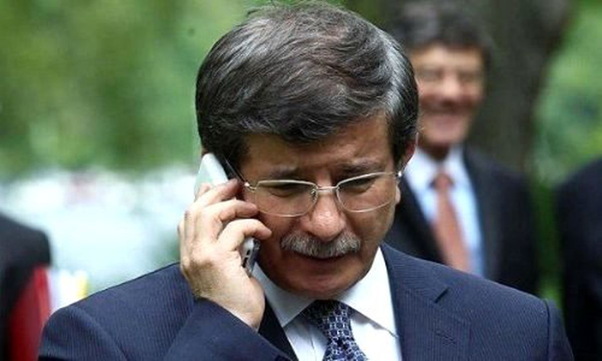 Dışişleri Bakanı Davutoğlu\'dan Telefon Diplomasisi
