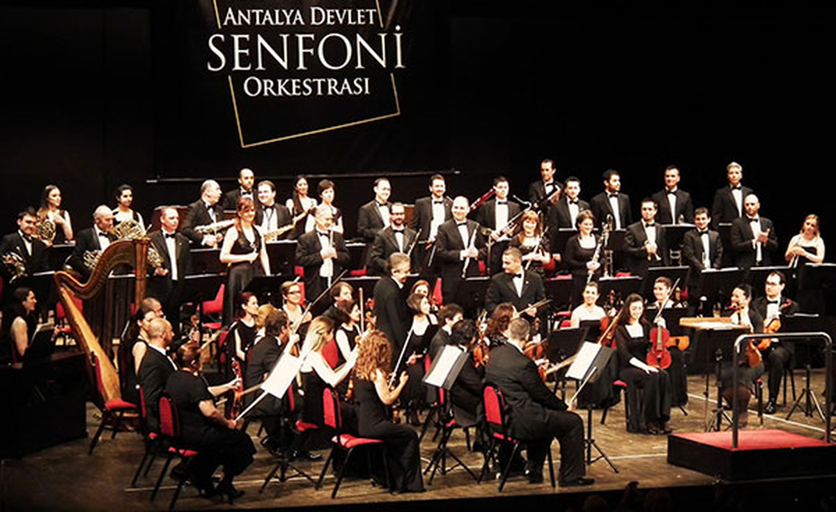Antalya\'da Kadınlar Gününe Özel Konser Verildi