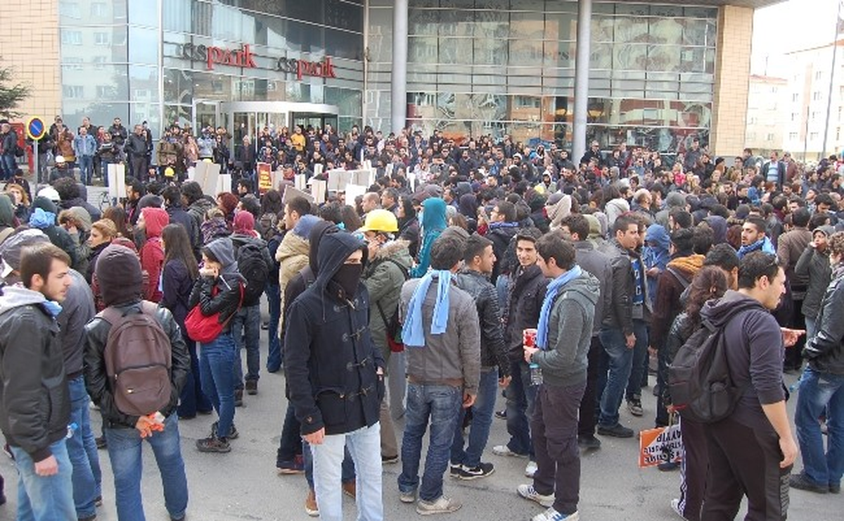 Eskişehir\'de Başbakan Erdoğan\'ı Protesto Gösterisi