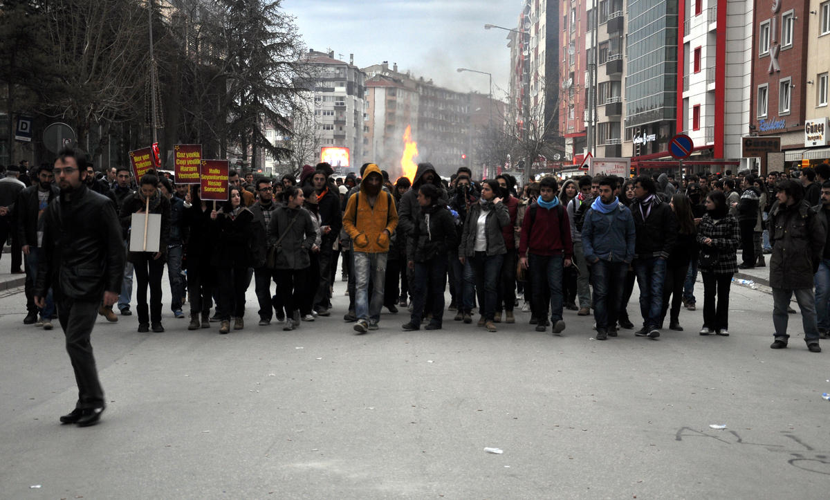 Eskişehir\'deki İzinsiz Yürüyüş